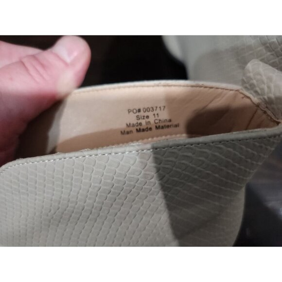 NEW Journee Collection Bellamy Beige Dress Booties/Sz. 11 - Picture 8 of 9